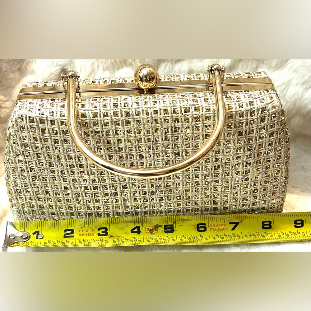 Elegant Handbag Clutch Purse with shiny Gold handle chain clasp - Picture 11 of 16